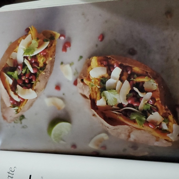 Book - Meatless - Picture 4 of 4